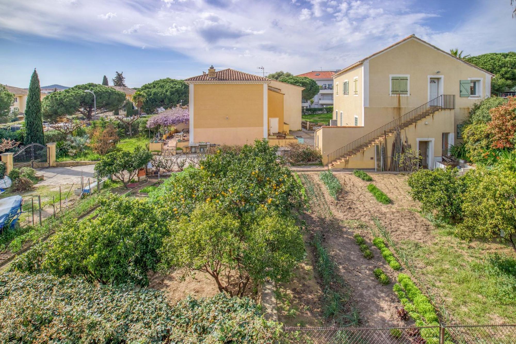 Nouvelle Ere - Appt A Moins D'Un Km De La Plage Le Lavandou Exterior photo